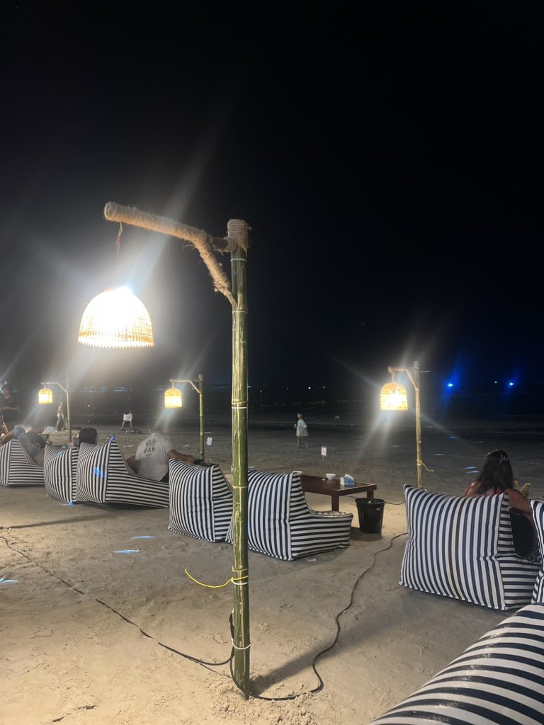 นานทีมาสักครั้ง อากาศดีจัง ไม่เมาเลย เมาค่อยนอนนะ #เกาะล้าน