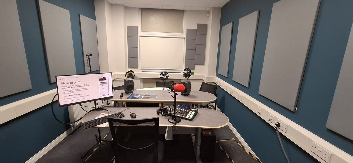 Uche_mane's tweet photo. A long waiting weekend ahead of @LeedsTrinity 19th Journalism and Media Week. With world renowned figures like @reetacbbc and @KathViner alongside a wide alumni panel and more local industry-proven guests, topics regarding AI and the workplace are on offer #LTU #Journalism #media https://t.co/1denAt6lDJ