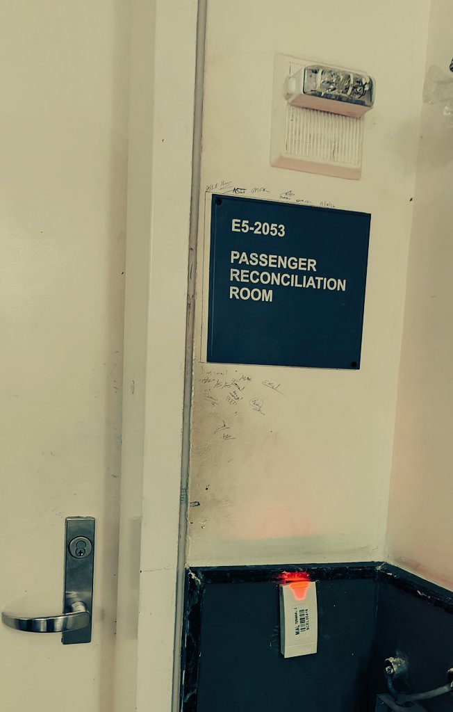 Twitter people 
Have you been to this room ever ??? 

#airlines 
#India 
#Reco
#checking
#Mumbai