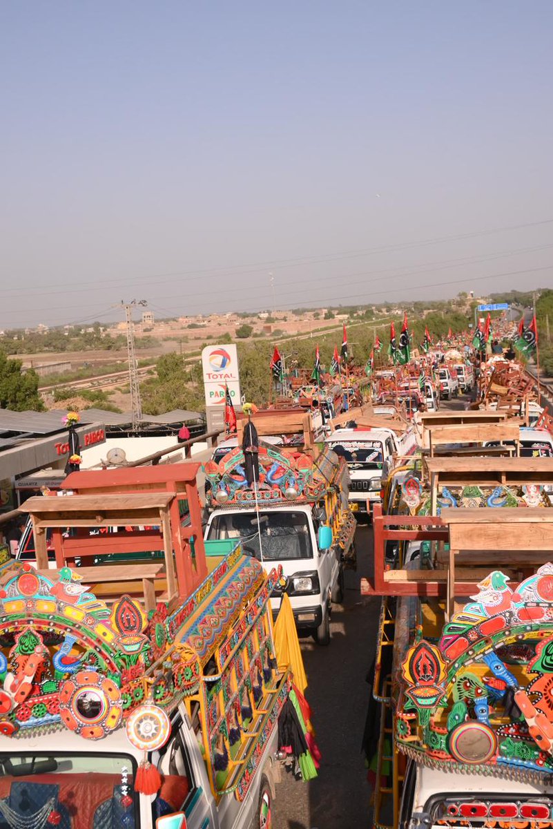 ZainKazmi_'s tweet image. Empowering education 🙏💪
Rawal Sharjeel launches Pakistan’s largest school furniture distribution in Hyderabad, Big thanks to Rawal Sharjeel Memon

#VisionSindh #ProgressiveSindh

@BBhuttoZardari 
@sharjeelinam 
@rawalsharjeel