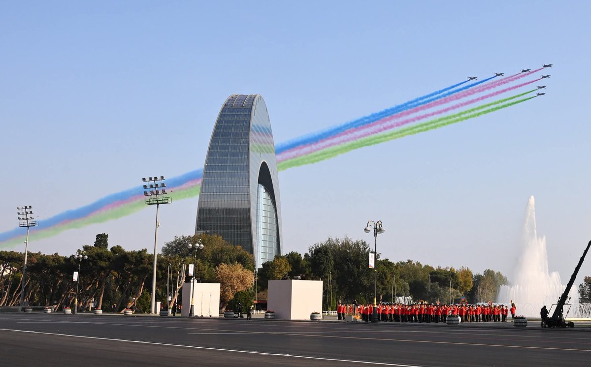 NargizXelef's tweet image. Endless gratitude to our people, veterans, and Supreme Commander-in-Chief for incredible victory. Words are too weak in front of feelings. May God have mercy on our martyrs! #8November #VictoryDay #Azerbaijan