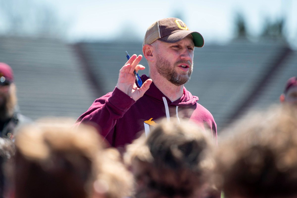 AdamJaksa's tweet image. Happy birthday to HC Matt Drinkall!

This is his first b-day as a dad and as the leader of the Chippewa football program!

Today’s also exactly 11 months since he got the Central Michigan job.

Impressive what he’s accomplished in less than a year turning this program around 🔥⬆️