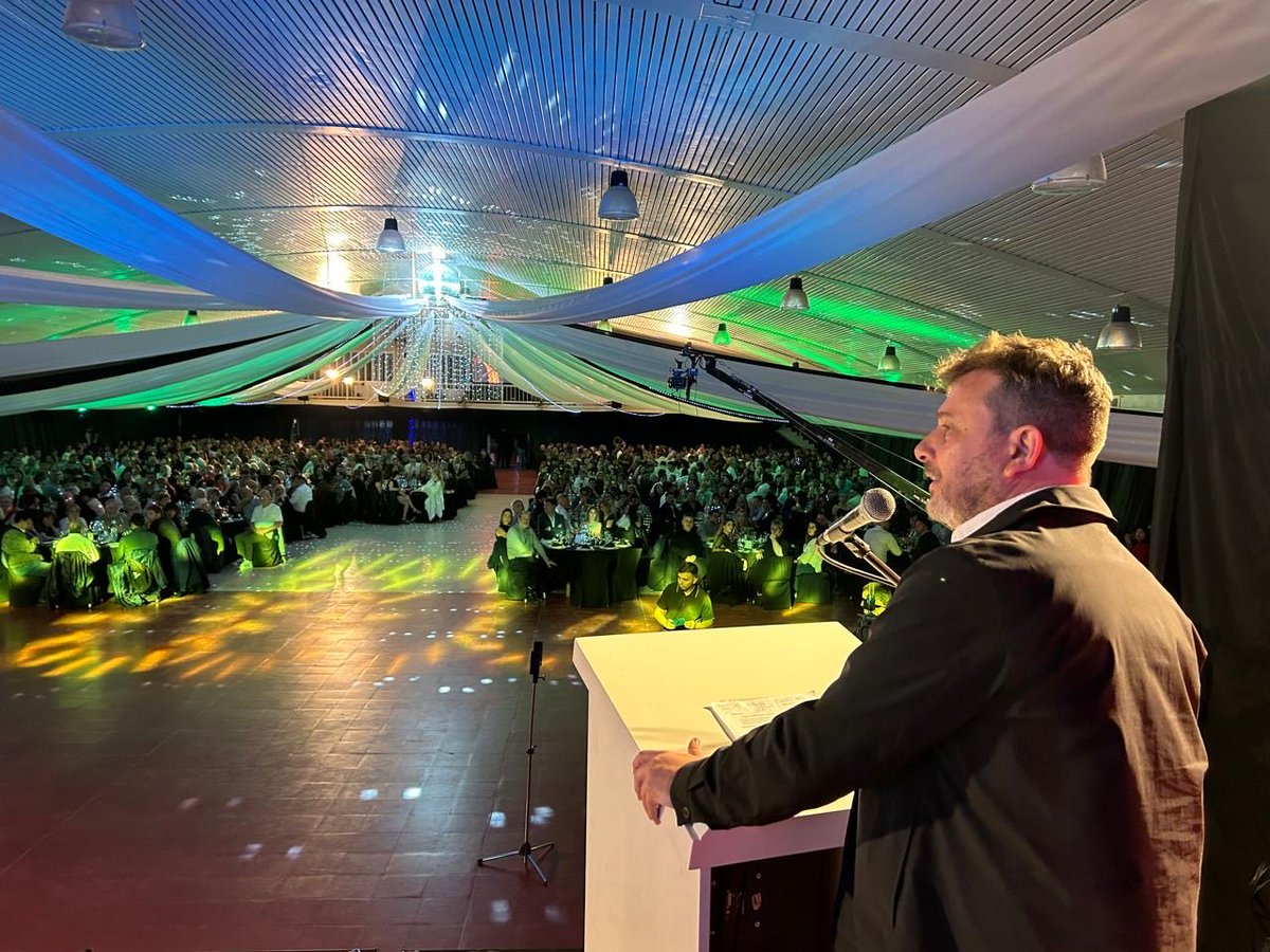 EN BAHÍA BLANCA: Acompañé a mi amigo Miguel Agüero y a las trabajadoras y trabajadores municipales de Bahía Blanca en los festejos por el Día del Municipal. Gracias por el cariño siempre..

Sindicato de Trabajadores Municipales de Bahía Blanca (STMBB)