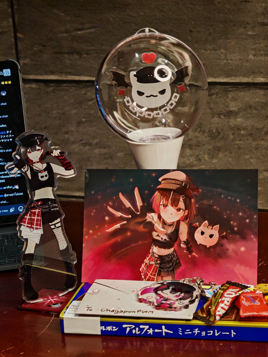CHP_nnPN's tweet photo. Goods พี่เบลลลล aka*AzuCHAN 👊
น่ารักมากกก ที่หมายถึง Goods
เสียใจ 🐰🥹 น่าจะขอเซ็นที่แท่งไฟ
ตอนแรกกลัวใช้ละมันจะเลือน แต่ถ้ามีต้องน่ารักขึ้นพันเท่าแน่ๆ ✨
ไม่ได้ไปพิมพ์ใน Stream แต่ยินดีกับ reDebut ด้วยน้าา 🐰💞
#AzuAzuri https://t.co/zBd3ps2YOV