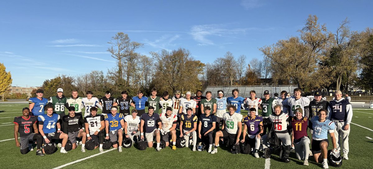 SENIOR DAY! Not enough words to describe your importance and impact. Today we play for YOU! 

PLAY FOR OUR SENIORS

PLAY FOR THOSE THAT CANT PLAY

PLAY FOR WHATS ACROSS YOUR CHEST 

PLAY FOR THE GUY NEXT TO YOU
#TigerPride <a href="/DePauwTigersFB/">DePauw Football</a>