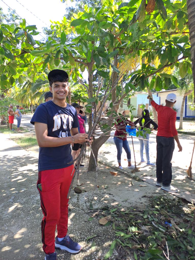 Los jóvenes de Islazul se suman con fuerza y frescura al trabajo colectivo, #IslazulLasTunas #HotelesIslazul #UnidosSomosMásFuertes #PorLasTunasLaVictoria