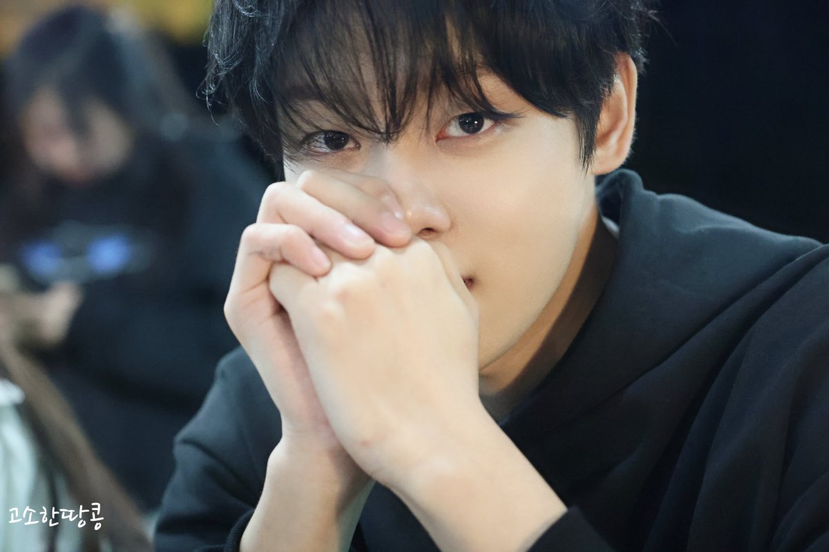 뭔가 시간에 쫓겨서 후다닥 마무리 되었지만...
분위기남 태빈이와 아이컨택 해보세요..🥹

#이태빈