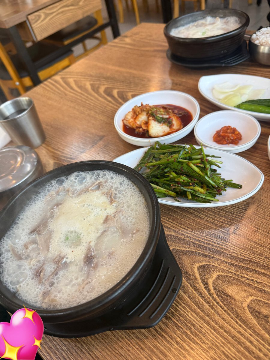hys1030drp's tweet photo. 포카 찍는거 까먹음ㅎㅎㅎ https://t.co/1K1YRd0iO3