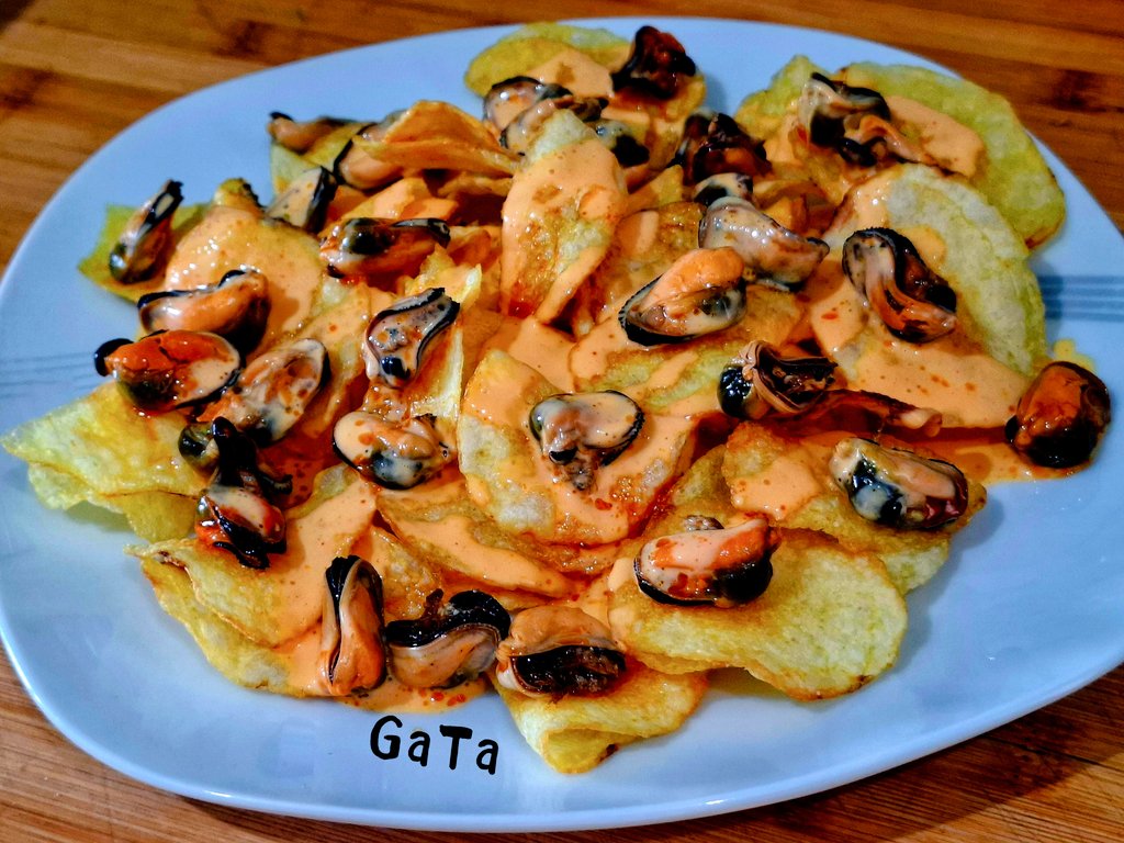 A veces hago piscolabis en casa con familia y amigos ♥️