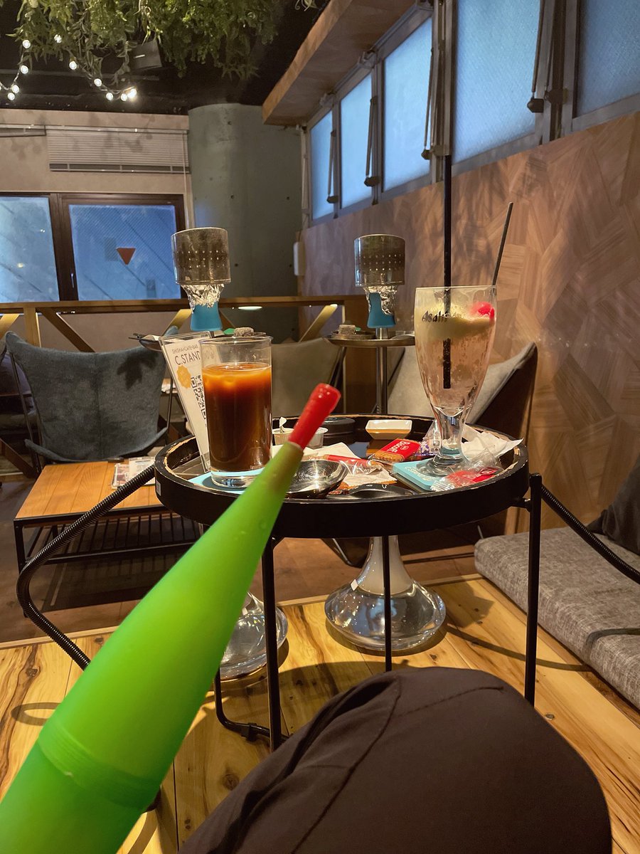 suka13814's tweet photo. 最近よく行くシーシャ屋
来週からまた株上がるといいなあ https://t.co/bWODvMaBbv