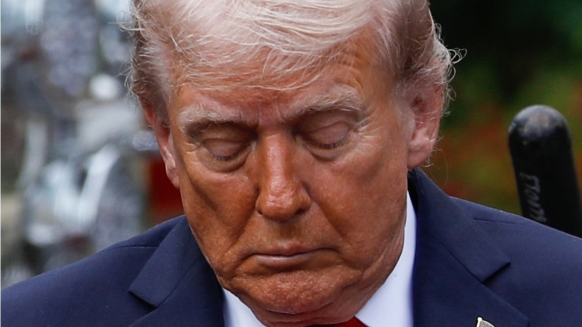 Canciller de Colombia afirma que Estados Unidos "va quedando solo" en la región debido a su política exterior.

Análisis señala el distanciamiento y la pérdida de influencia de Washington en América Latina.

#PolíticaExterior #EEUU #AméricaLatina

venezuela-news.com/canciller-colo…