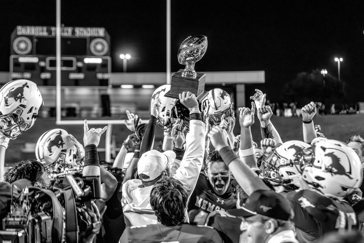Nothing better than waking up after a BIG TIME HOME W‼️

UNDEFEATED DISTRICT CHAMPS‼️

TEAM &gt; me 

#TheStandard #GoldBallChasing