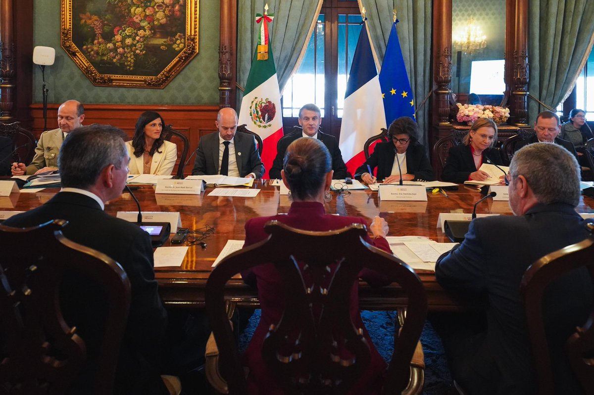 🇫🇷🇲🇽 Aux côtés du Président de la République pour sa première visite officielle au Mexique.

🤝🏽 Ce fut l’occasion de resserrer les liens entre nos deux pays à travers plusieurs accords de coopération portant sur la diplomatie féministe, la mobilité étudiante ou encore la culture.