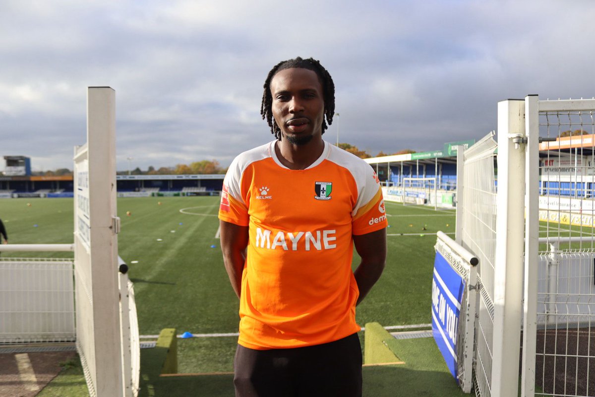 New Arrival at Cray Valley (PM)!

We’re delighted to announce the signing of Olajuwon Ogunwamide, who joins us on a one-month loan from Horsham.

#WeAreSE9 🟢⚫️