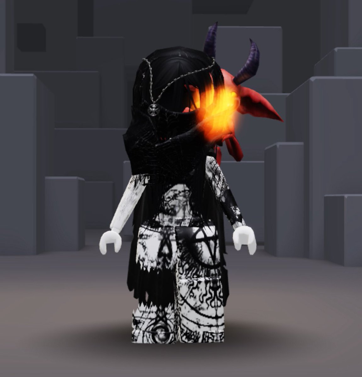 bingrosaryn's tweet photo. ขายโค้ด Delinquent Demon 
มี effect พ่นไฟ เข้าแมพได้
🛒 : 325.-

#RobloxTH #ROBLOX #โรบล็อก https://t.co/I43JHxOUmE