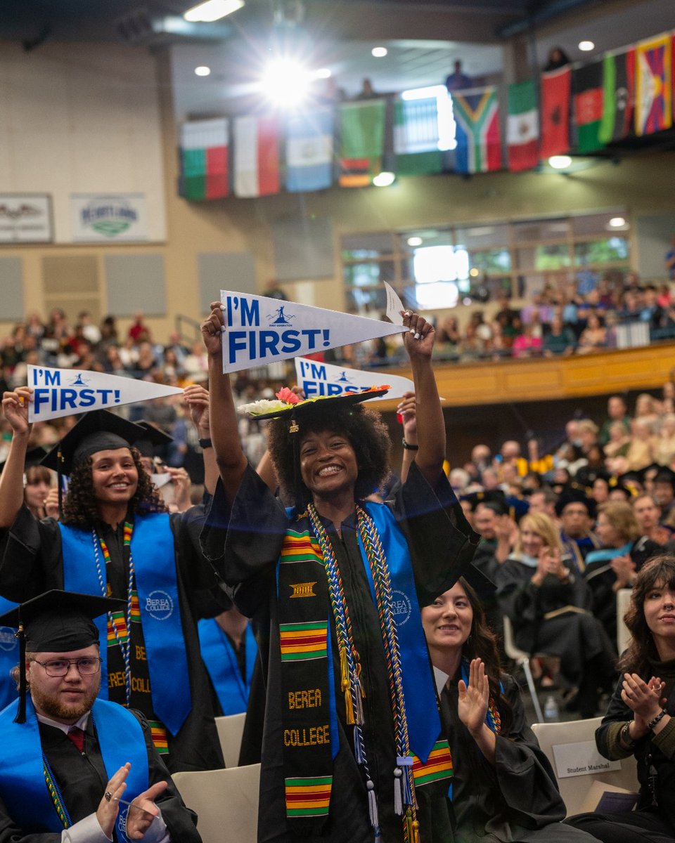 bereacollege's tweet image. Happy National First-Generation Day! More than 50% of Berea College students are first-generation, and supporting them is at the heart of our mission.

Comment 💙 if you’re first-gen! 

 #FirstGenDay #FirstGenPride #BereaCollege
📷: Kalilah '27