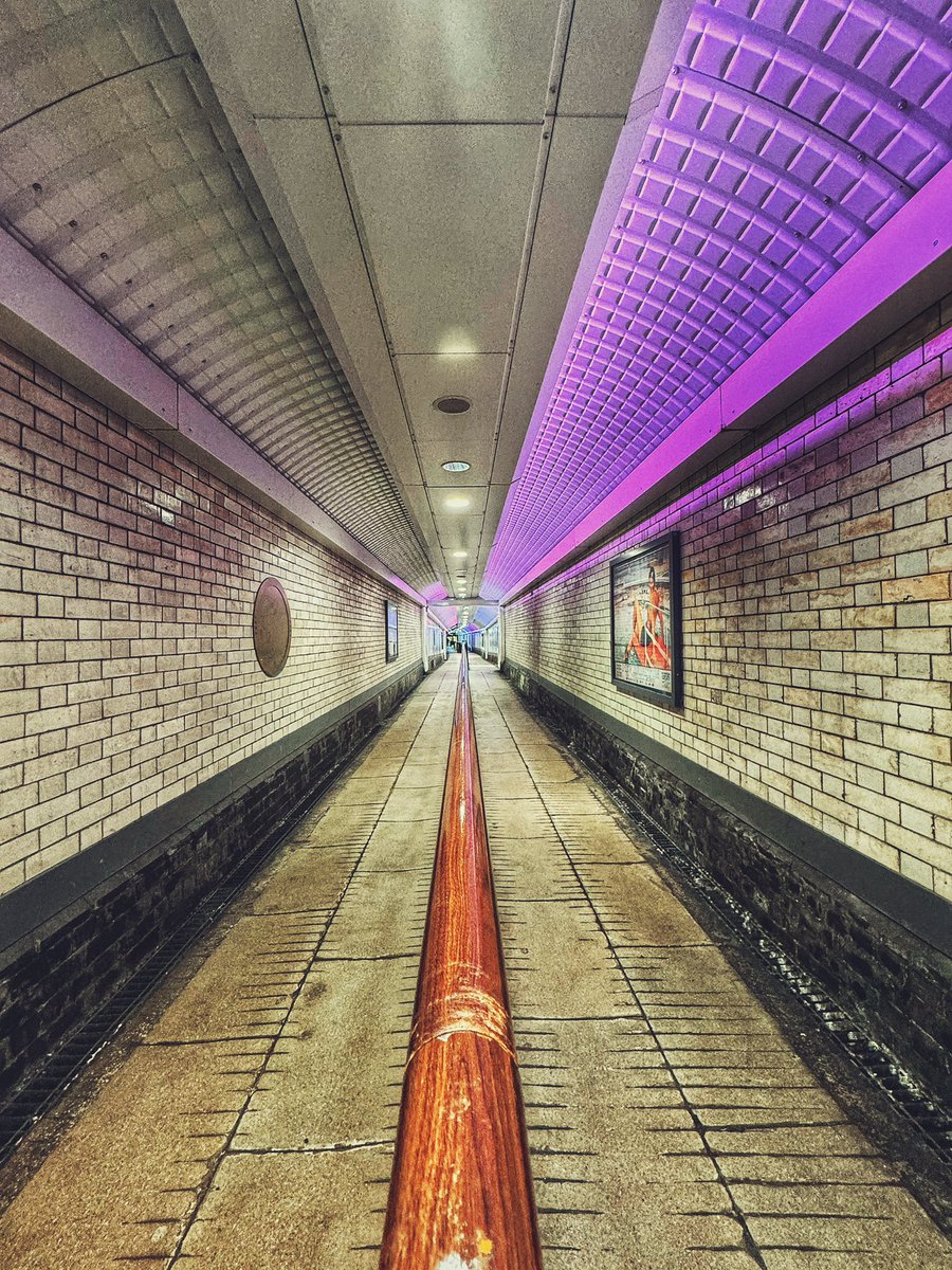 Taken inspo from <a href="/LiverpoolVista/">Liverpool Vista</a> and decided to go for a gander myself ….. <a href="/merseyrail/">Merseyrail</a> certainly got some nerve charging full price to travel from James Street to Birkenhead when you practically walk 2/3’s of the way there before you’ve hop on a train!  I