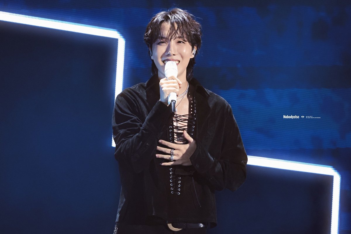 Aeonian_hope's tweet photo. 화이팅🫶
I'm voting #jhope for the #2025MAMAVOTE https://t.co/zJDiWew2df