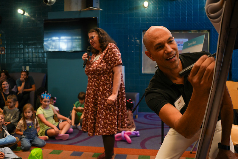 cmlibrary's tweet image. Today is #EpicFest Saturday! Drop into @ImaginOn from 10am-3pm for all the fun. Hear from nationally-acclaimed authors, participate in unique programming, book giveaways, see a play from Children&apos;s Theater of Charlotte, and much, much more!

Learn more --&amp;gt;bit.ly/3yKCPAQ