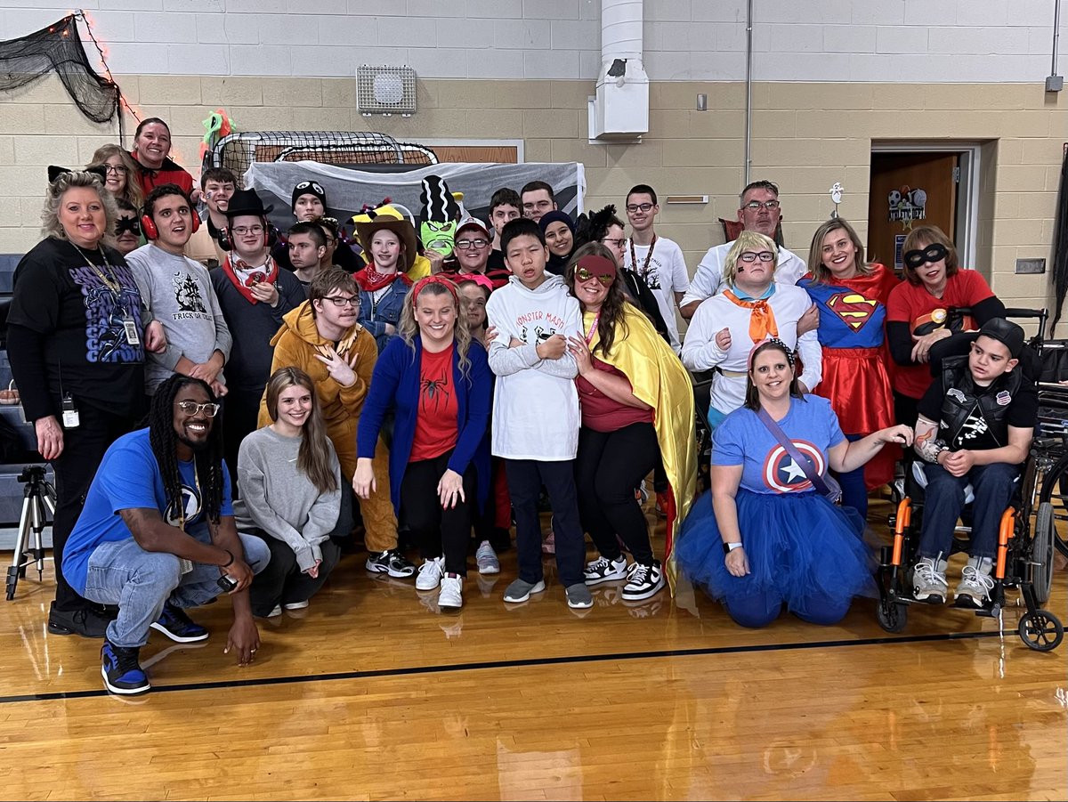 AbleNotLabel's tweet image. 🎃💃 Monster Mash Inclusive Dance 2025 🕺✨

Thank you sponsors!
Chet’s Chicken | Between the Bun |Romeo’s | Angelina’s | Fiesta Jalapeño | Marco’s | Culver’s | Crumbl | Dairy Queen | Beverage Distributors | Ridge Barber