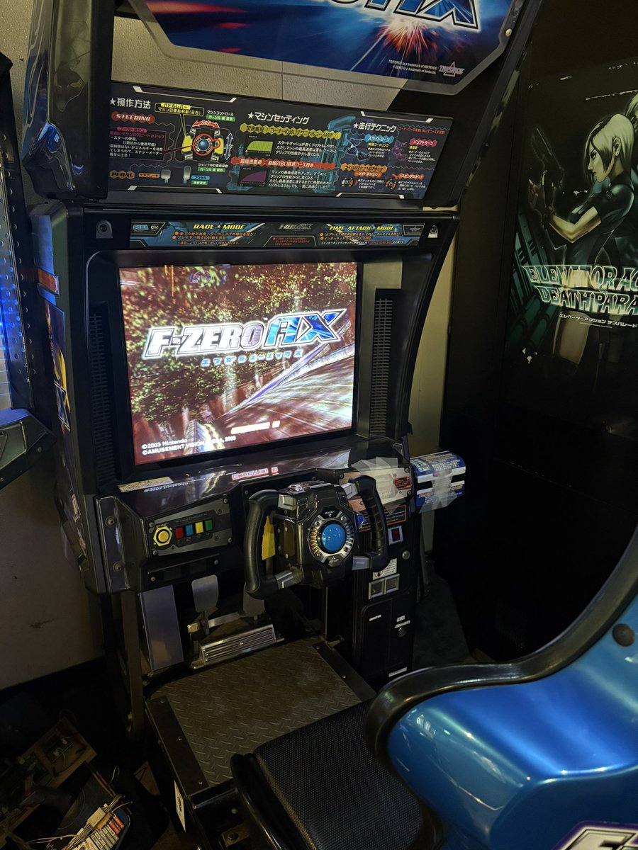 yokoyon_m4's tweet image. 三次会は池袋のミカドでF-ZERO AXを少し遊びました。ソニックオーバルとスパイラルを軽く走りました。