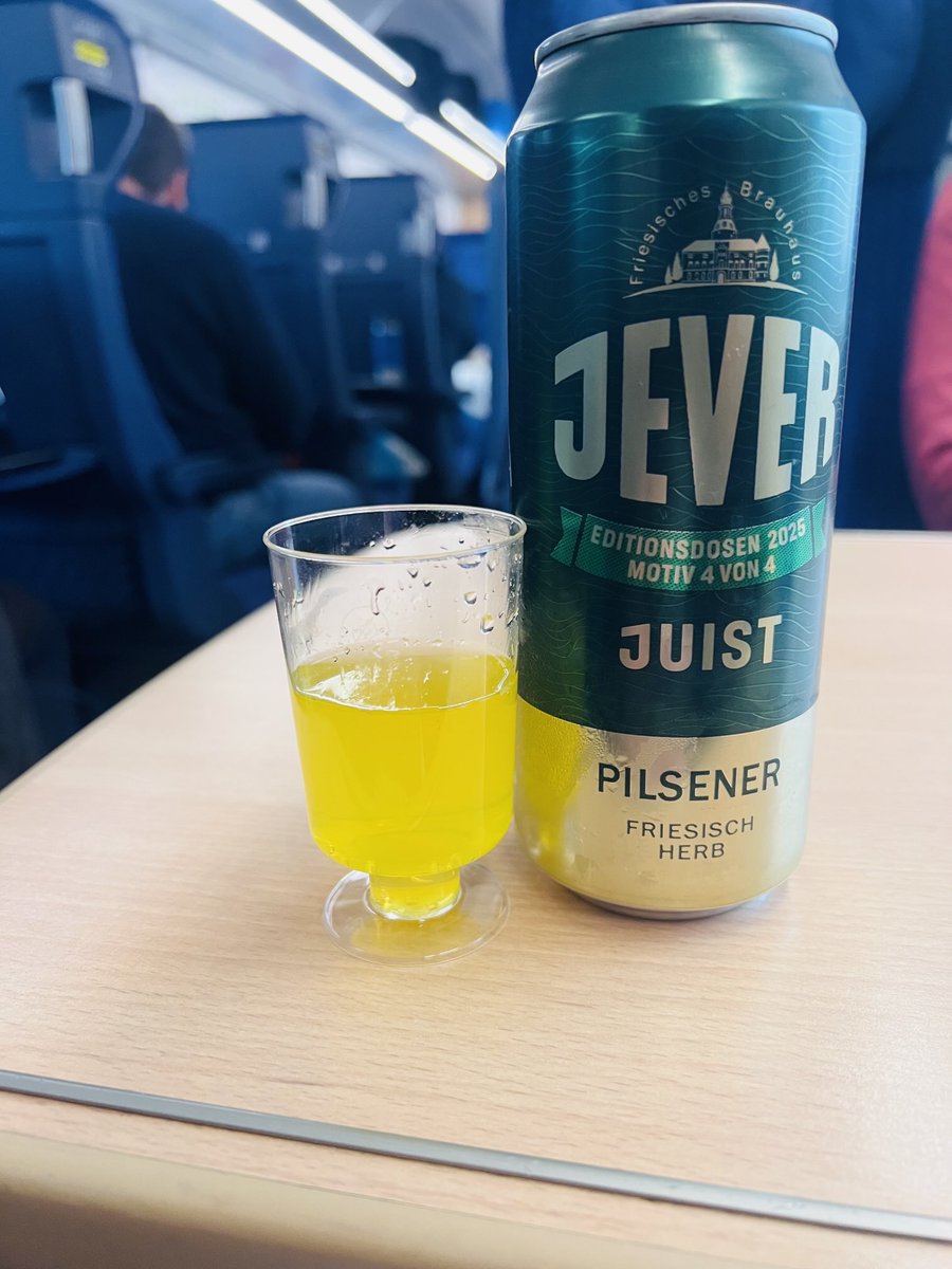 Nicht mal im Zug kommt man drumherum. Werde immer aufgehalten. 😆