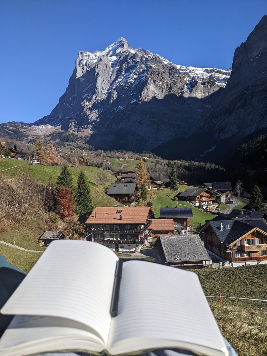 compass10n's tweet photo. coolest writing spot......... ever https://t.co/rZNGdr5o91
