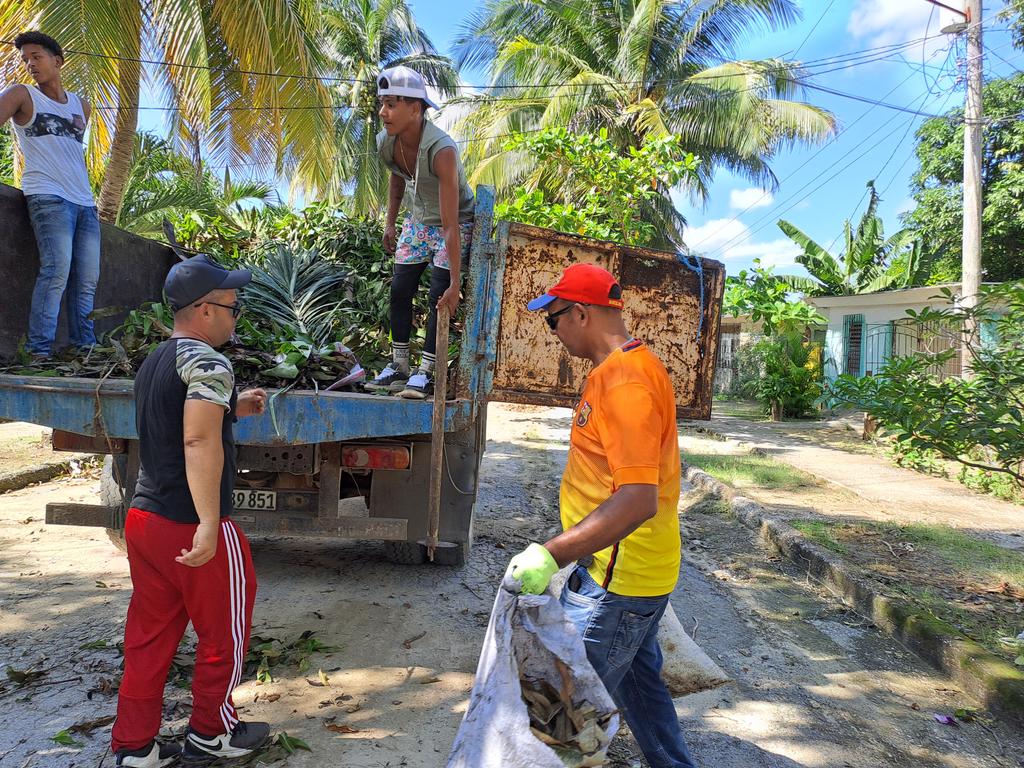 Los directivos de Islazul no solo impulsaron a sus equipos, sino que con su esfuerzo y dedicación se convirtieron en un ejemplo de motivación, guiando a todos con su trabajo incansable. #IslazulLasTunas #UnidosSomosMásFuertes
#PorLasTunasLaVictoria