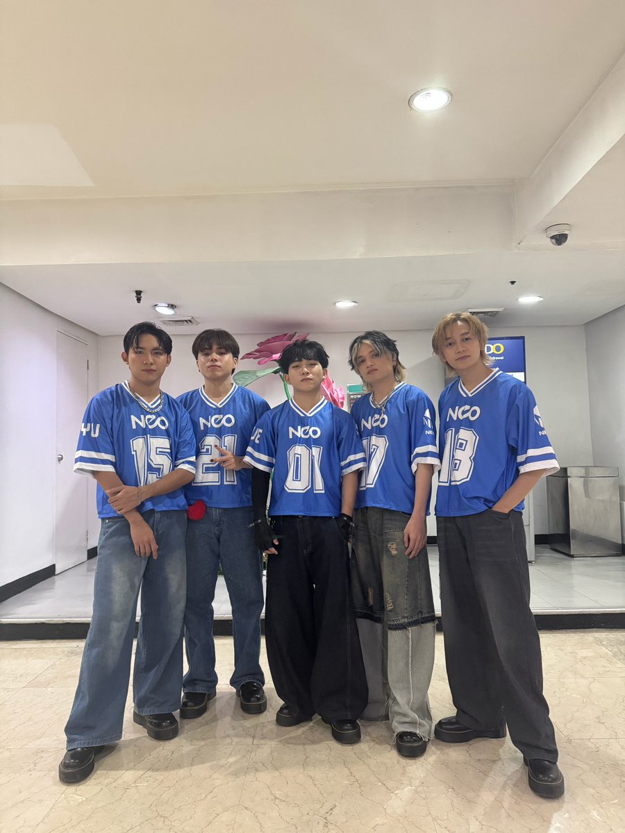 neophofficial's tweet photo. Thank you JRN Talentbox &amp; Big Mama Productions PH for having us!

🌟 Echoes The Next Wave @ Farmers Plaza

#NEO_PH #ReadyGlow https://t.co/v627VqZGqx