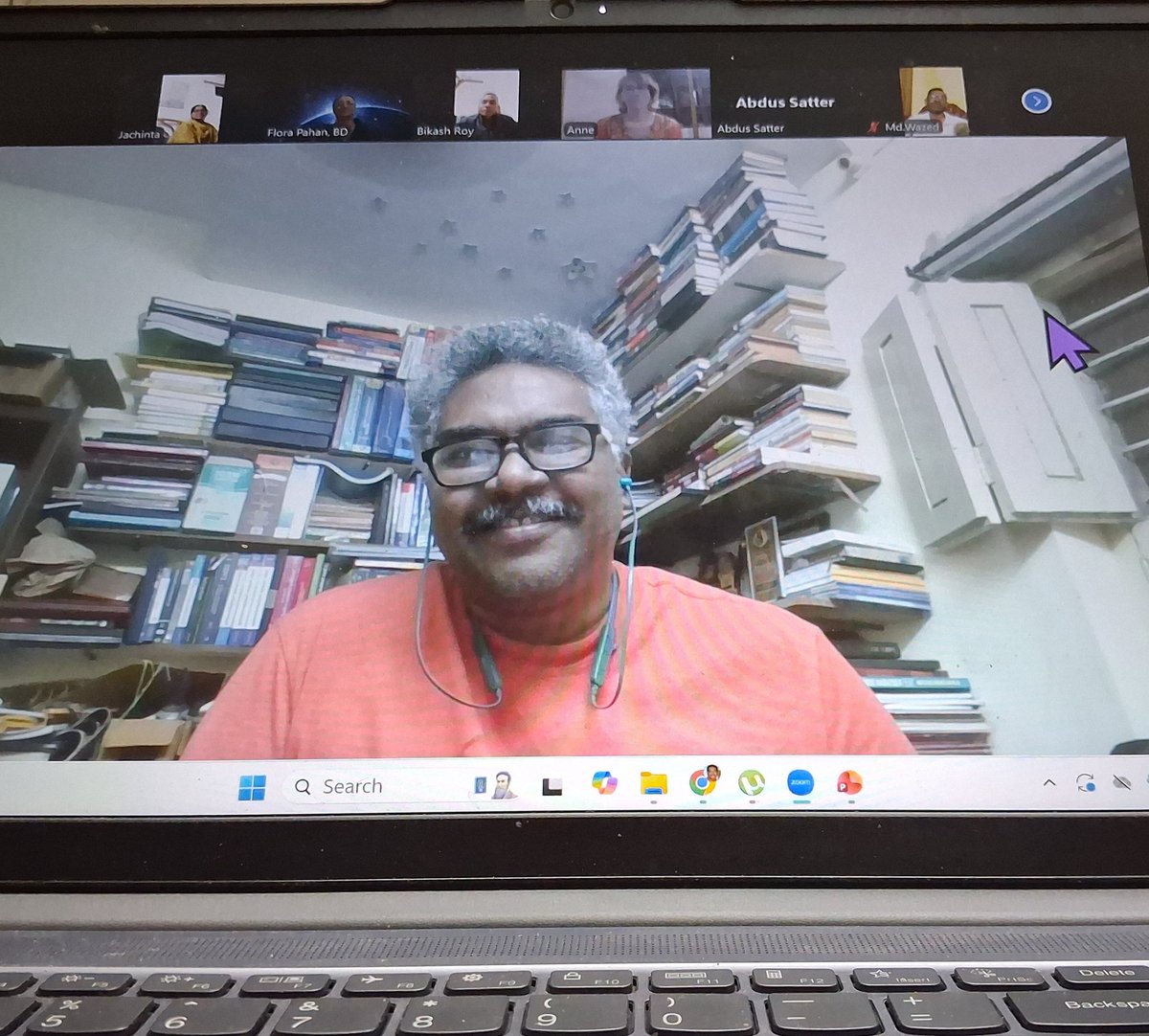 I did my first all Bengali lecture for health workers in Bangladesh on #Addiction. Used a few Santali lines as i could see some Santali names in the Participants.
Was very impressed with their participation. The organizer told them to introduce themselves. This itself took a good