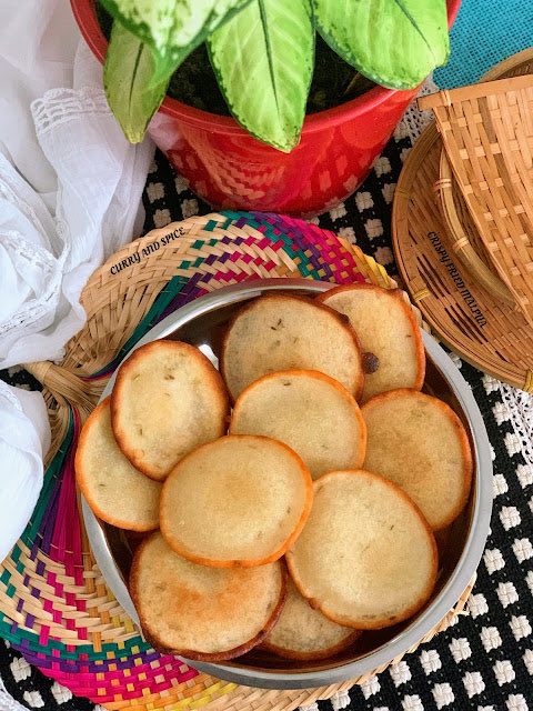 CRISPY FRIED MALPUA spiceupwithsoma.blogspot.com/2014/12/crispy…