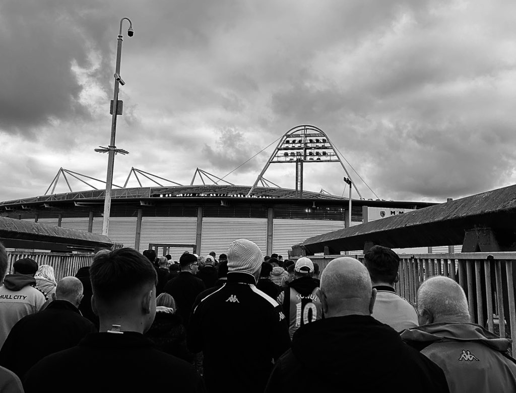 5th place Tigers going into the international break. Dug deep to get that result, bit of magic from Hughes and Gelhardt saw us through. I need a beer. #hcafc