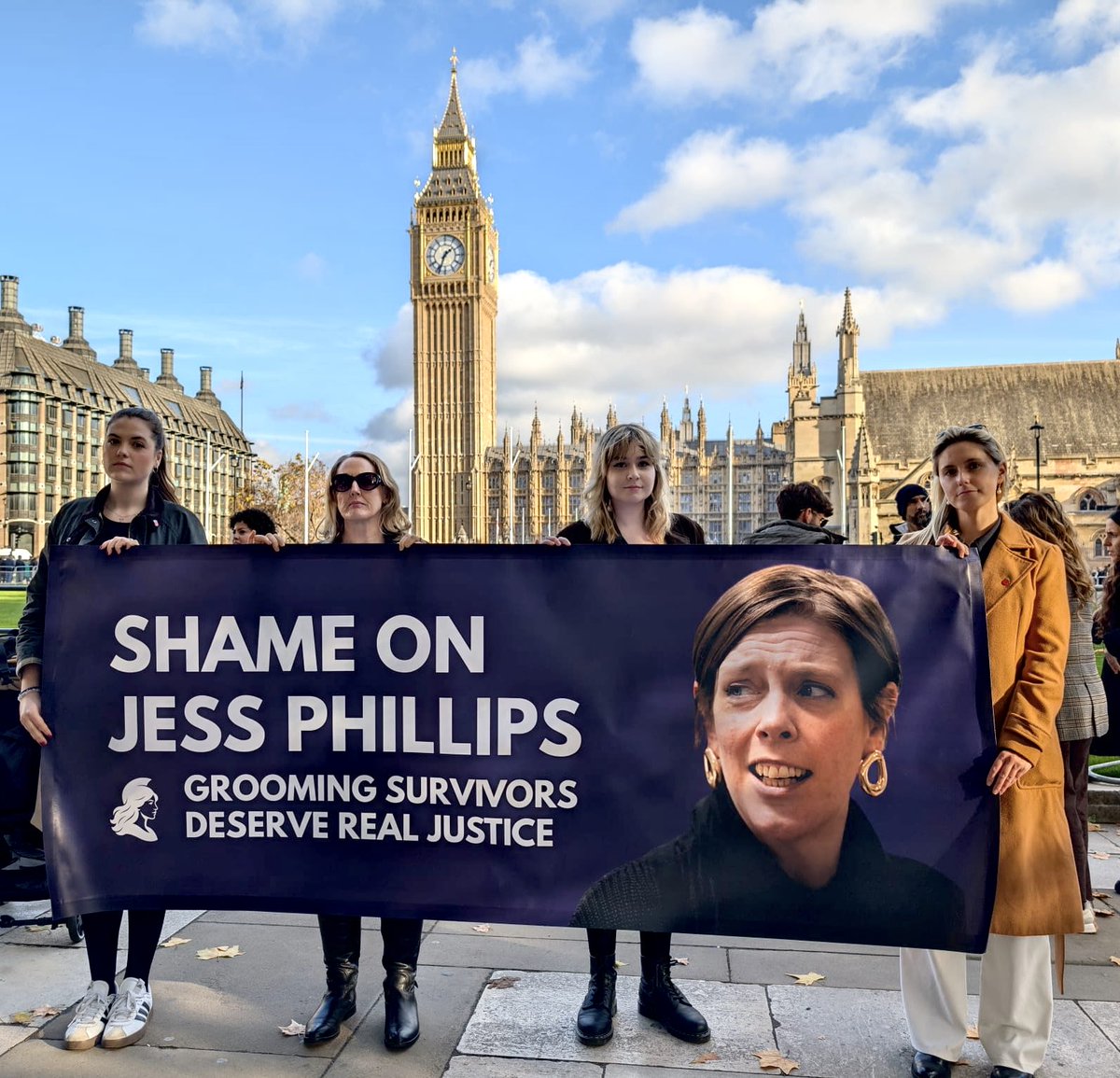 WomenSafety_UK's tweet image. The Pakistani grooming gang scandal is Britain’s biggest shame. 

A national inquiry is the bare minimum. We need mass deportations and mass prosecutions of all those involved, including those who covered it up. 

Shame on Jess Phillips!