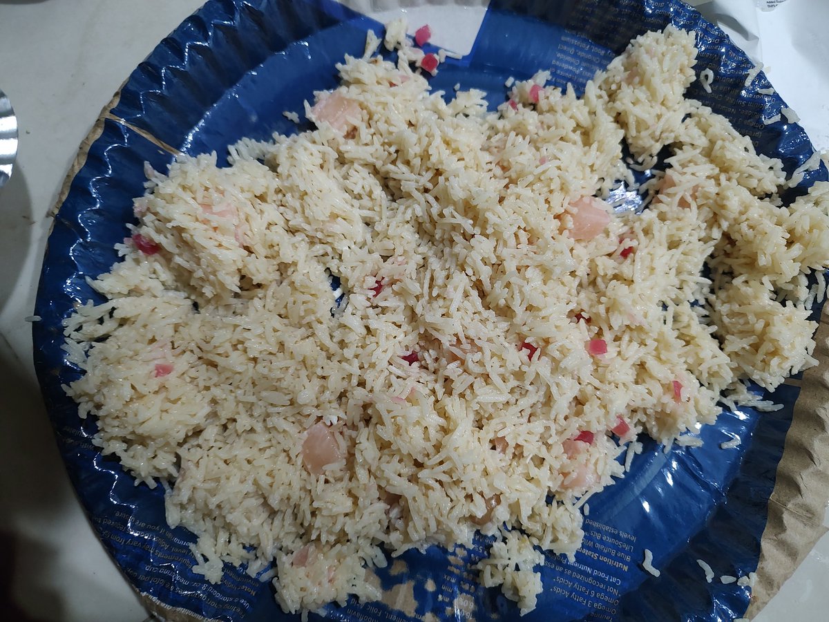abhinandanpd's tweet photo. Is this #Kashmiri pulao .Who knows pls authenticate? 
#Zomato restaurant partner sent this ,menu showing pic with yellow rice mixed with dryfruits,fruits... Is it? https://t.co/6d1Z56vQtj