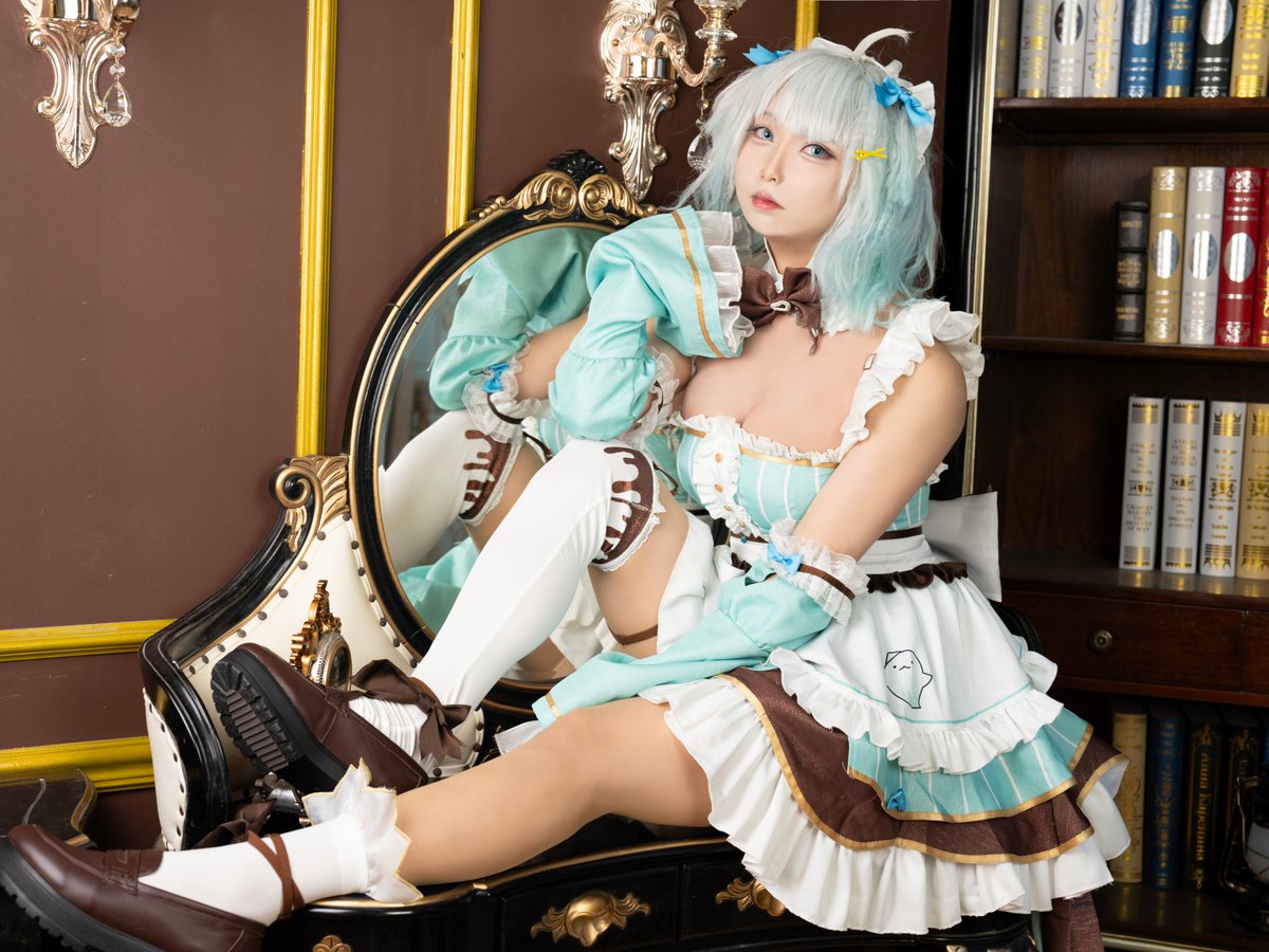 Wait.. Can ghost maid be reflected in the mirror?
 #Fantography 
📷<a href="/Hayami404/">영준 김</a>