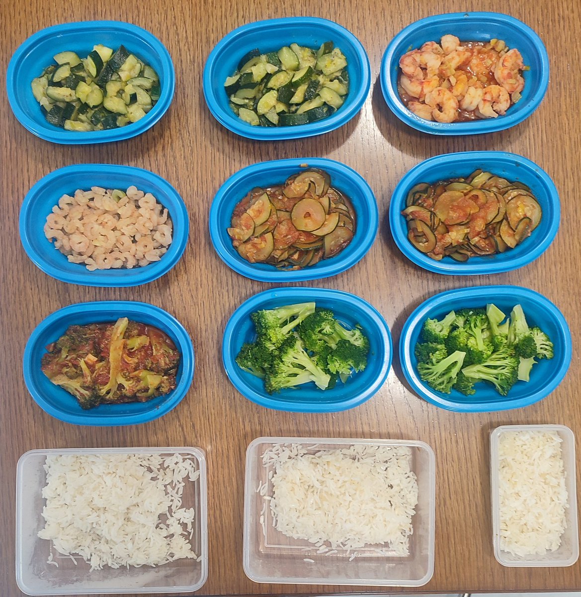 paolosale's tweet photo. #schiscetta #settimana

Tutto pronto per la nuova settimana.
#riso #arroz #rice
#zucchina #broccolo #gamberetto https://t.co/lFxk6l3hIf
