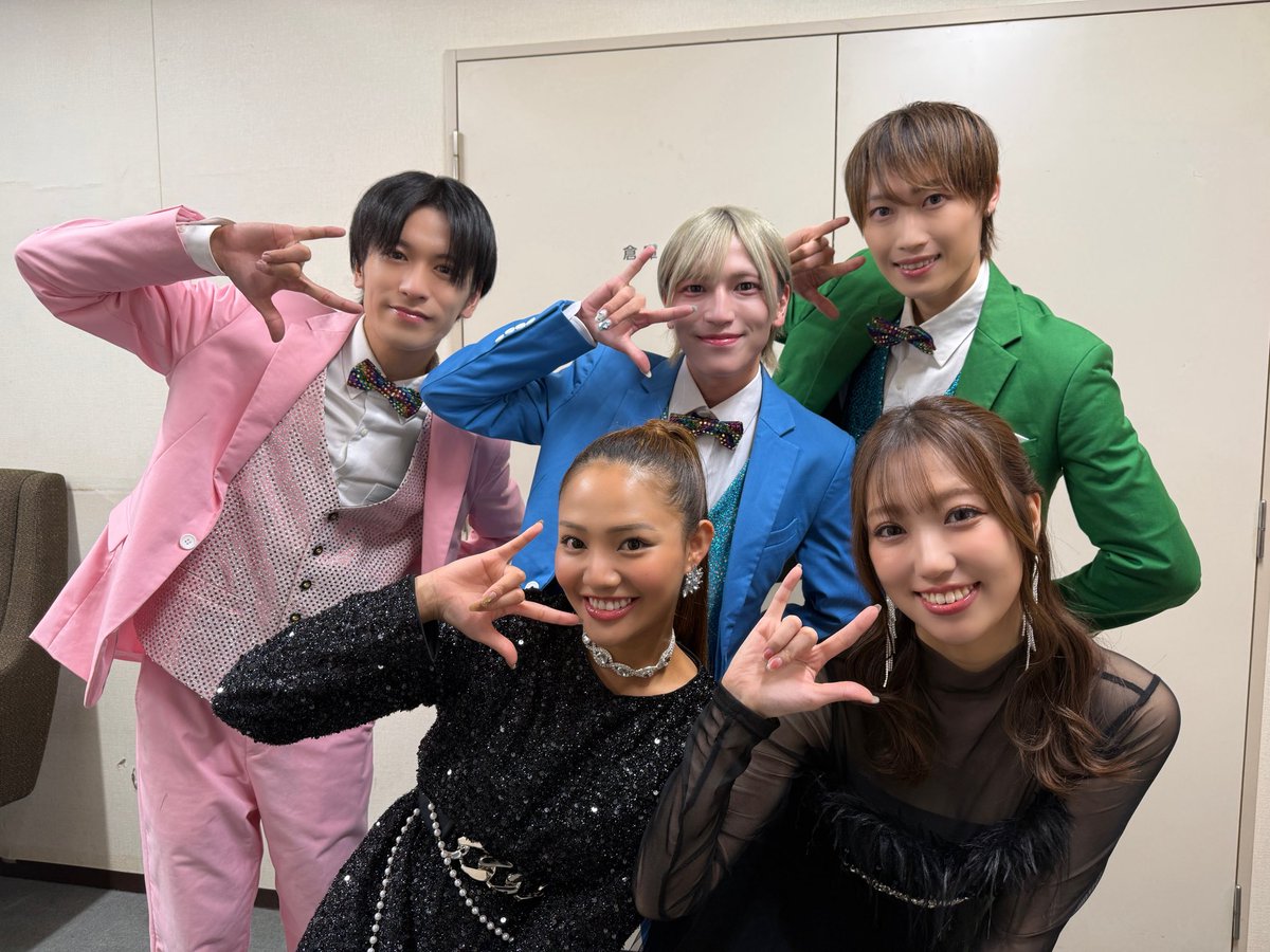 sis_tgj's tweet image. ＼💐thank you💐／

2025/11/08
「東京天然温泉 古代の湯 イベント」
太良×あさ陽 from sis

2人ではじめてのステージありがとうございました🖤
本日共演させていただいた皆様とお写真撮らせていただきました📸

#sis #sistrot #太良理穂子 #あさ陽あい #古代の湯