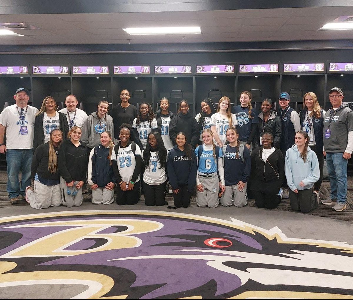 rliu72's tweet photo. @Cburg_Coyotes advance to the Maryland flag football state  championship tonight with 34-8 victory over Western.  Thanks to @ZayFlowers @DaGorilla4 for supporting our girls🐺🏈@CHSCoyotes @MCPSAthletics
@WashPostHS @nflflag @Ravens @Commanders
@NoahLFerguson @mdHSscores @M_Errigo https://t.co/i0XD2WvFUX