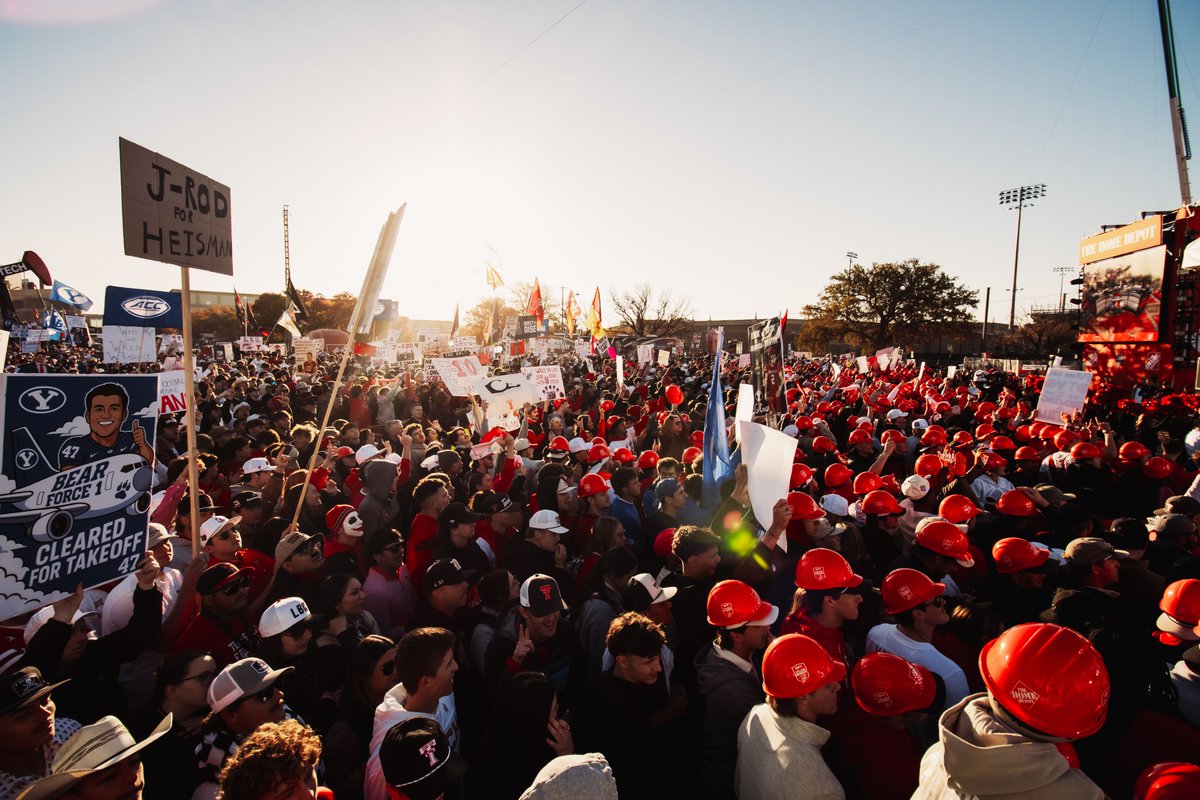 Best <a href="/CollegeGameDay/">College GameDay</a> crowd in the country.
