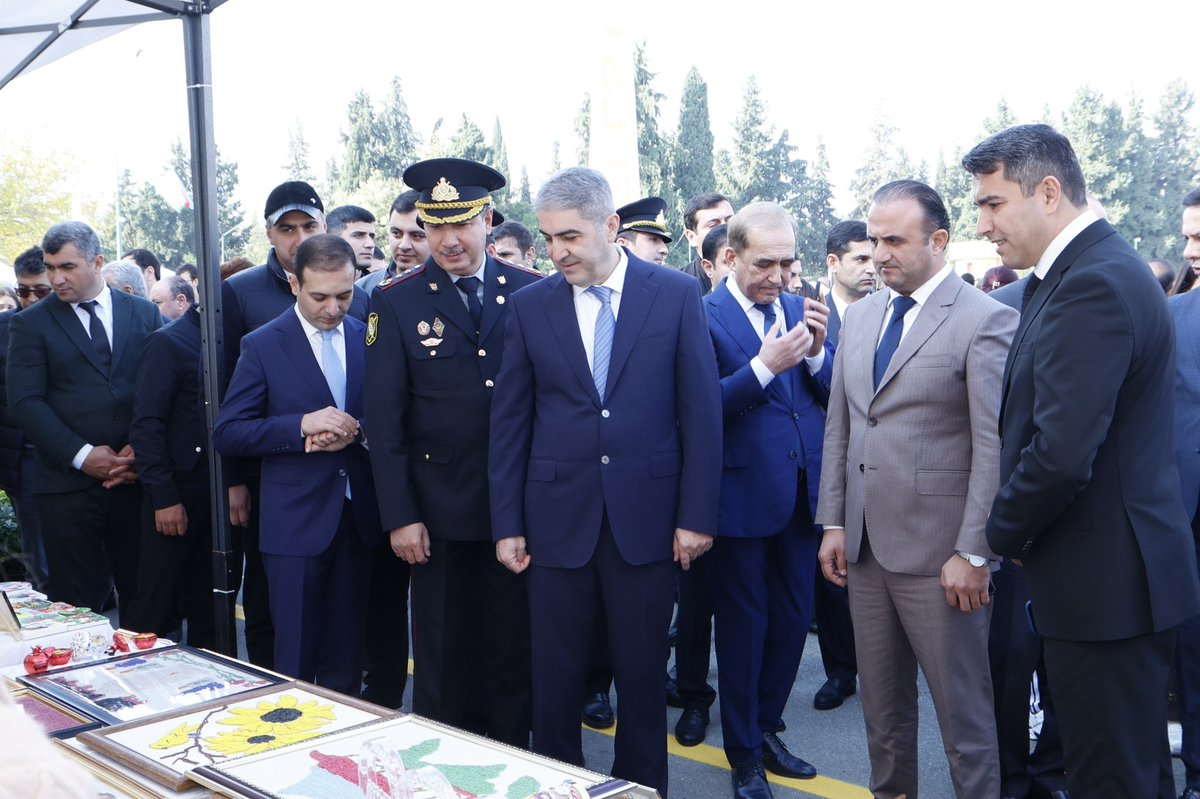 smbgovaz's tweet image. #Göyçay şəhərində Kiçik və Orta Biznesin İnkişafı Agentliyinin (KOBİA) təşkilatçılığı ilə 8 noyabr – Zəfər Gününə həsr olunmuş “KOB FEST” sərgi-#satış yarmarkası keçirilir. 

Göyçay şəhər Stadionunda keçirilən yarmarkada Göyçay və ətraf bölgələrdən olan 100-ə yaxın sahibkarın…