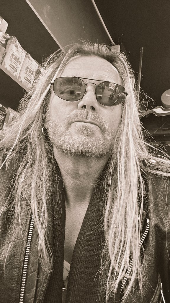 PerEnglund66's tweet image. open.spotify.com/track/1flEVDxH…