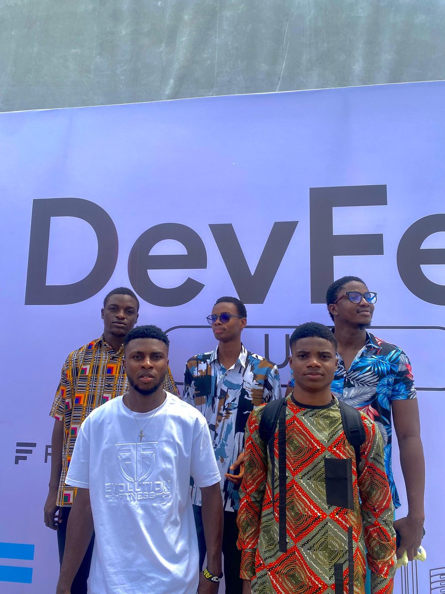 mike_conqueror1's tweet image. Today was awesome. Linked up with a couple of my cracked dev friends and web3 whales at @gdg_uyo 

Insights gained. New networks built. And the highlight of my day was meeting @Forbe500 a beautiful @UseBreadAfrica user and active @SuperteamNG Uyo member. 😌