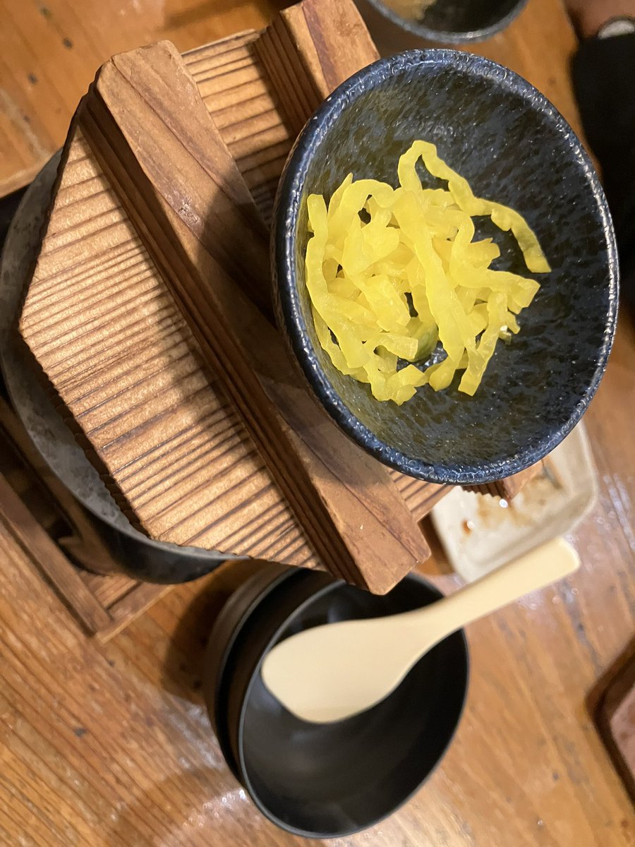 kinnmonn3's tweet photo. やっぱり釜飯やよね〜
でも、、今回味薄かった…… https://t.co/2SgWVefWxv