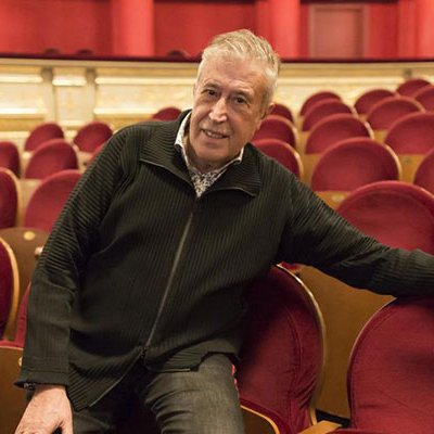 Hoy en "Historias del Colón" dialogaremos con Emilio Sagi, reggiseur de "La Traviata" que prontamente subirá a escena en el Teatro Colón junto con <a href="/Martin_Leopoldo/">Martin Leopoldo Díaz</a>