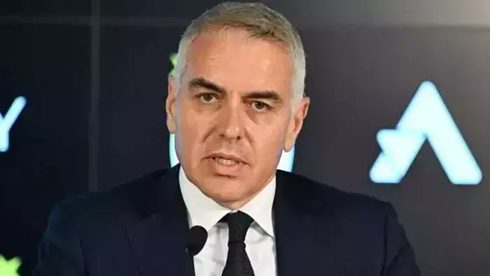 HER BEŞERİN HAFIZASI NİSYAN İLE MALÜL DEĞİL!

Bahis ve şike operasyonları yapılırken şunu da hatırlayalım. 

Galatasaray'ın eski çalışanı Ebru Gürsoy'un ifadelerini hatırlayalım. Bir şey çıkmıyor ama unutmamakta da fayda var.

✔️ Yaklaşık 2 sene önce Galatasaray Spor Kulübü’ndeki