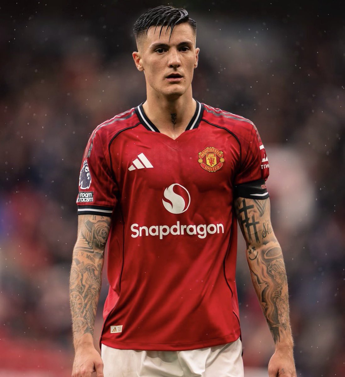 TheHateCentral's tweet image. Benjamin Sesko vs Tottenham:

38 Minutes
2 1v1 Opportunities
0 Shots on Goal
Left United with 10 Men
Cost them 2 Points

BISESKO 💫💫💫