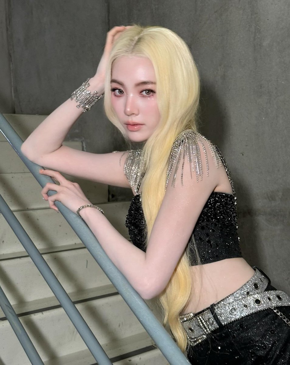 นี่แหละยัยไอร่าในหัวชั้น ต้องแบบนี้!!

LINGORM HER AND HERS FANCON #LingOrm1st_ImpactFANCON