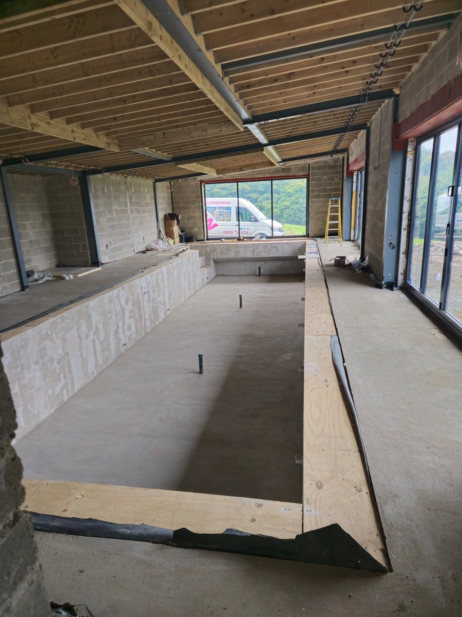 mcrwindows's tweet image. What stage of the build do you get your windows in? 🏗️🪟

Bring us in early. The sooner we’re involved, the better we can:
Check openings &amp;amp; sizes
Advise on styles/colours
Coordinate fit around other trades

#ManchesterWindows #NewBuild #Renovation #WindowsAndDoors #BuildStage