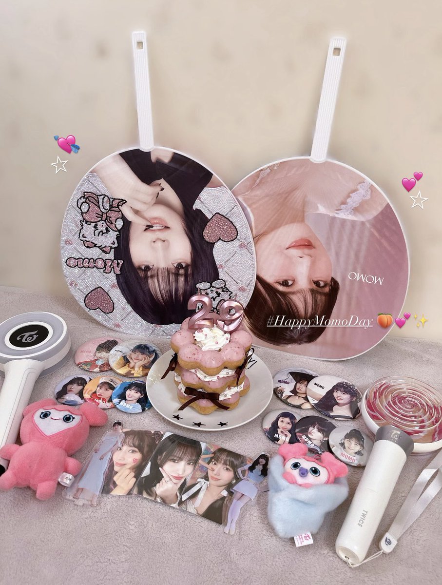 rlnyO9's tweet photo. 𝑯𝒂𝒑𝒑𝒚 𝑴𝒐𝒎𝒐 𝑫𝒂𝒚 ♡

世界で1番大好きなももちゃん
お誕生日おめでとう🥲︎💕︎︎✨️
これからもずーっと幸せでいれますように( ᵕᴗᵕ )✩

#HappyMomoDay #MOMO #모모  
#모모에게_어김없이_끌려들어
#Happy_PeachDay_MOMO
#TWICE #트와이스 https://t.co/Dj2GUxbwBb
