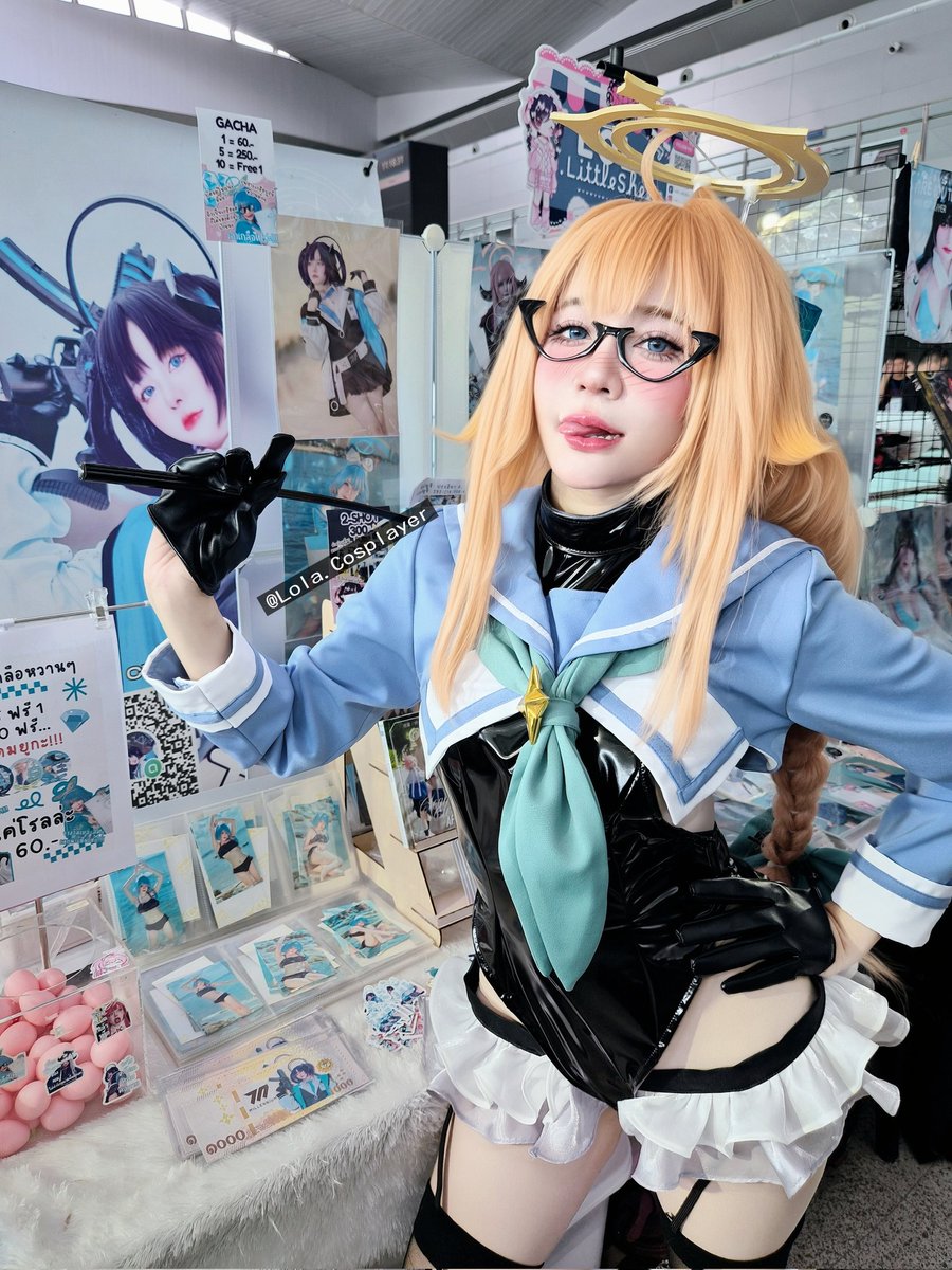 ขอบคุณเซ็นเซย์ทุกคนที่มาหาชิมิโกะจังวันนี้นะคะ 💖 งานนี้มีกี่ครั้งก็สนุกทุกครั้ง อยากให้ถึงปีต่อไปเร็วๆ แล้ว Addict Con 

#ブルアカ #BlueArchive #cosplay

ปล. ไม่พอนนะครัช เซฟดีมากเลกกิ้งบุขนอย่างหนาสำหรับอุณภูมิติดลบ แต่สุดท้ายร้อนเหงื่อออก แฮ่กๆ